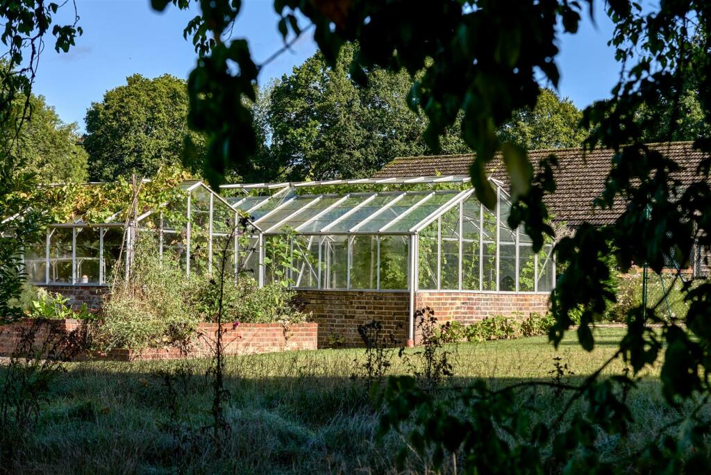 Barnfield House 50.jpg