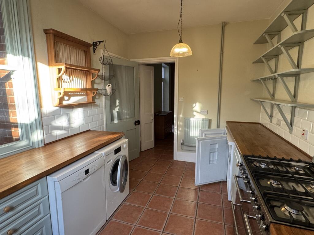 2 Longlands - kitchen (2)