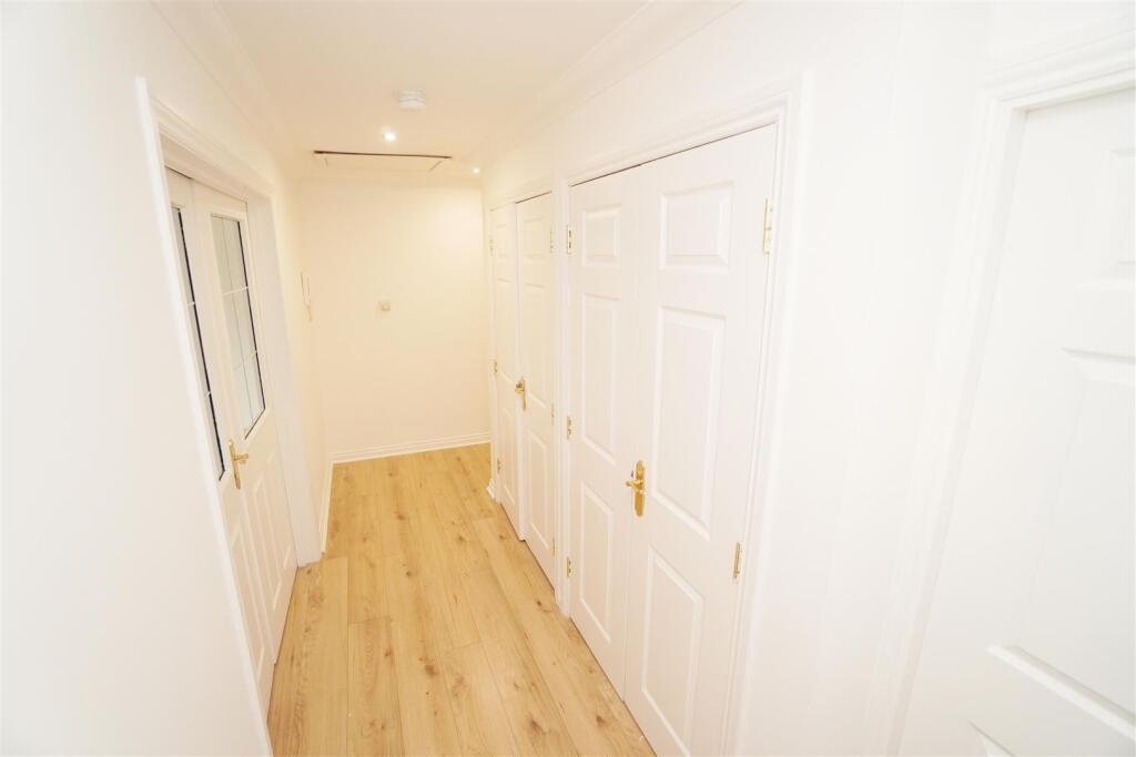 hallway.jpg