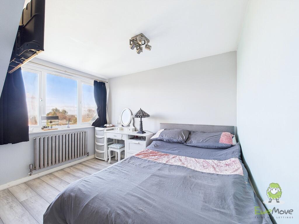 CAM01543G0-PR0119-STILL059