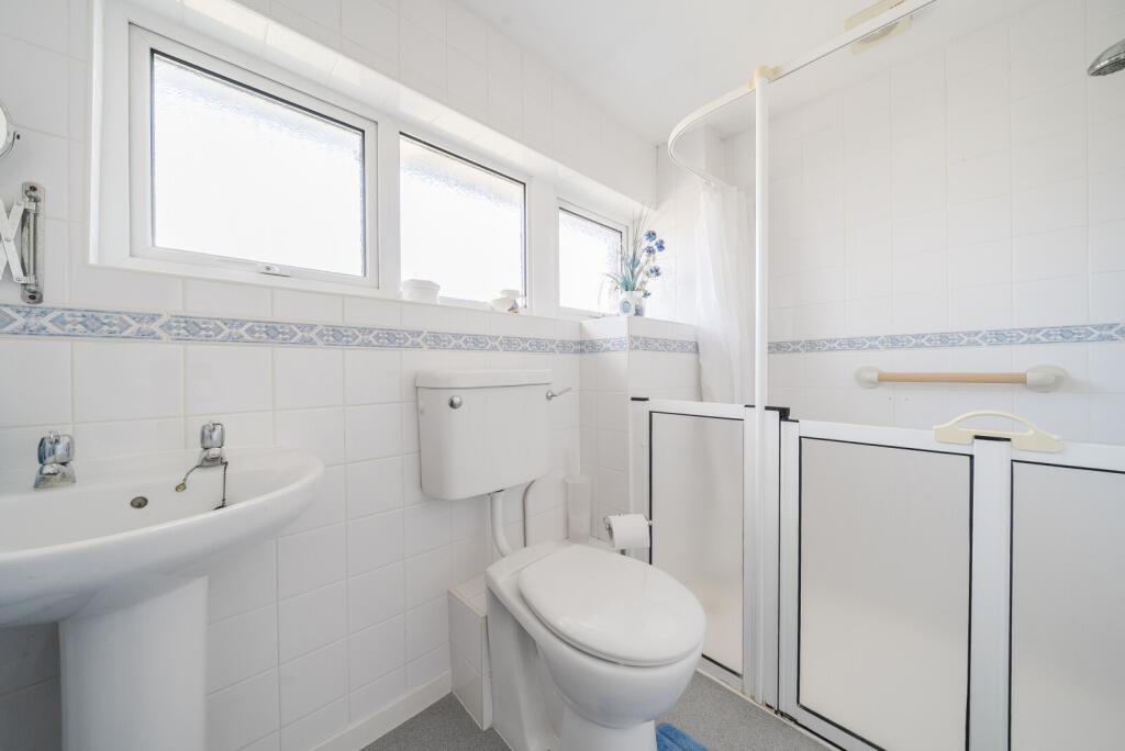 1296209-8-682b52c...