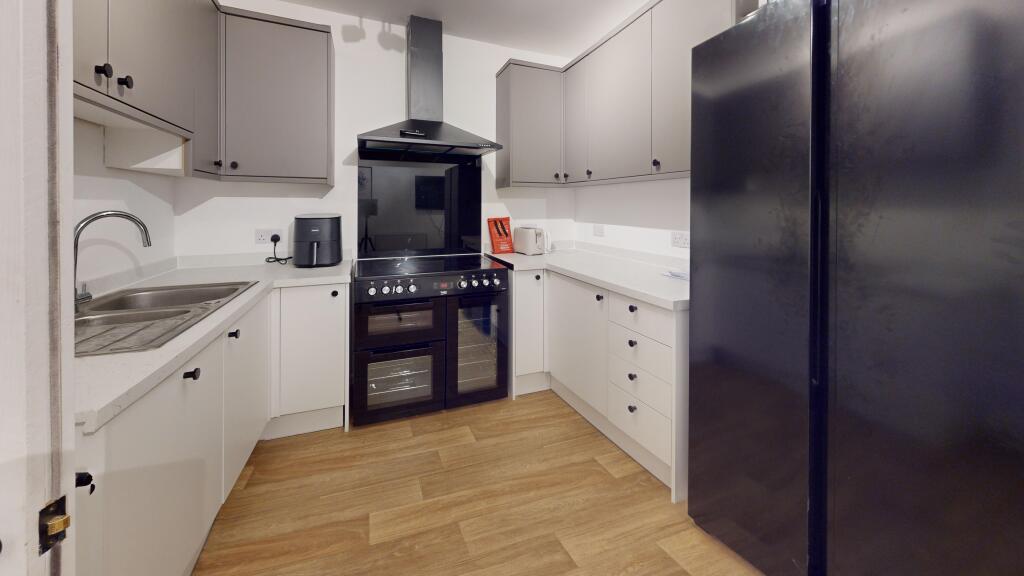 43-Ringswell-Gardens