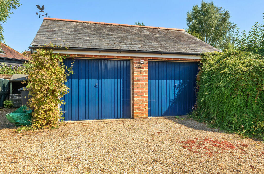 1326353-7-6871231...