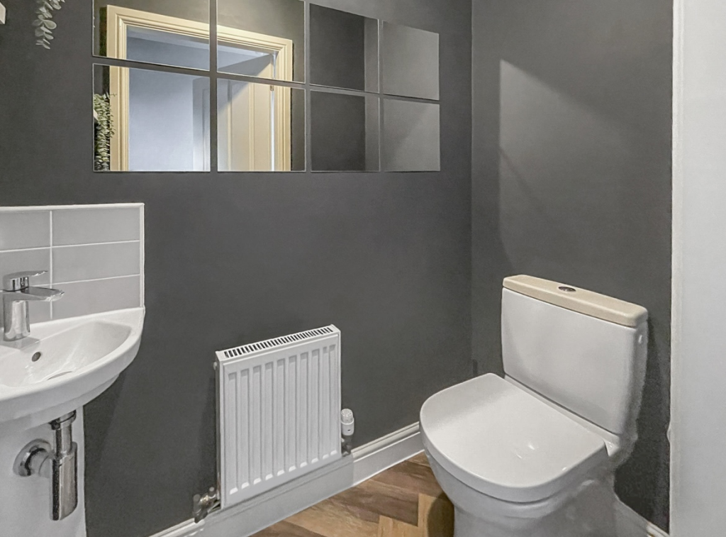 Downstairs WC 