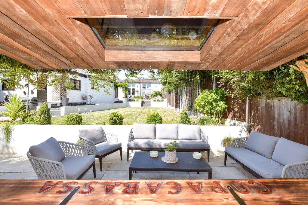 External Lifestyle Photograph