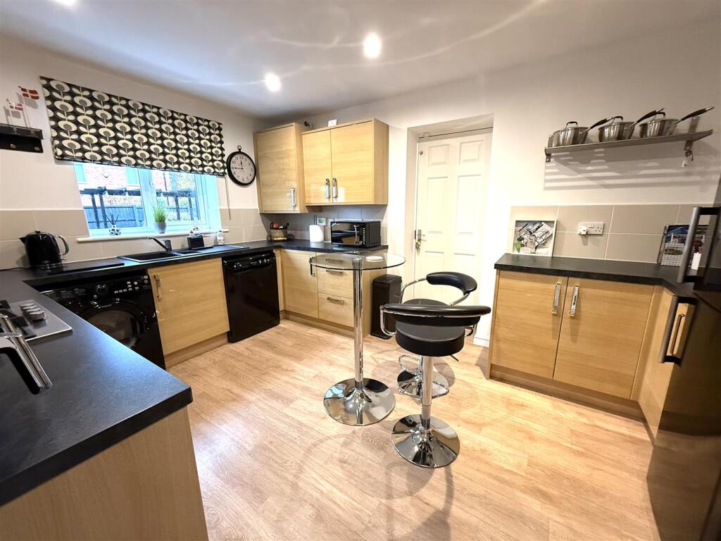 25 st john kitchen.jpeg