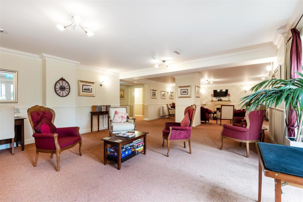 Owners Lounge.jpg