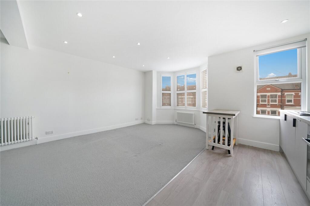 Kitchen/Reception