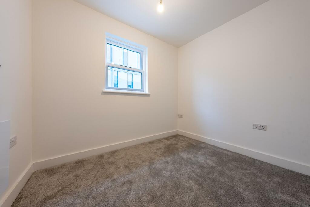 Flat 4 Reside-6.jpg