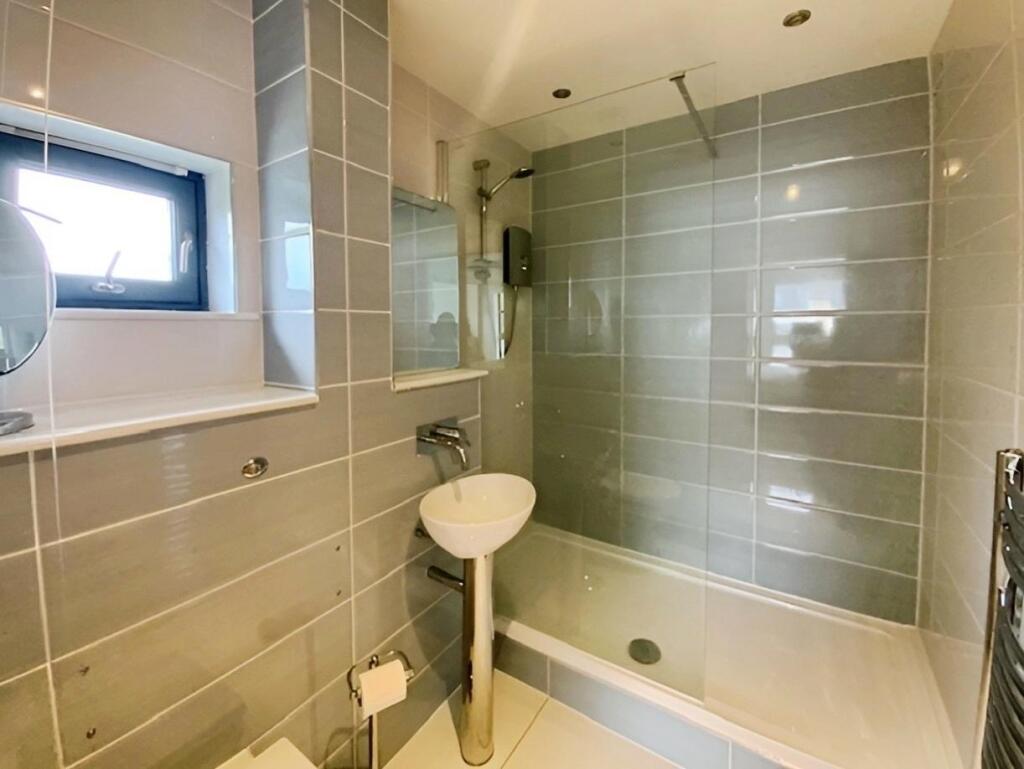 En Suite Shower Room