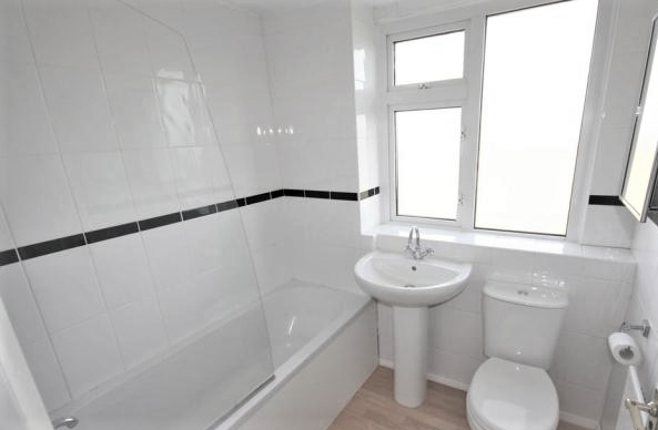 2nd Floor Bathroom
