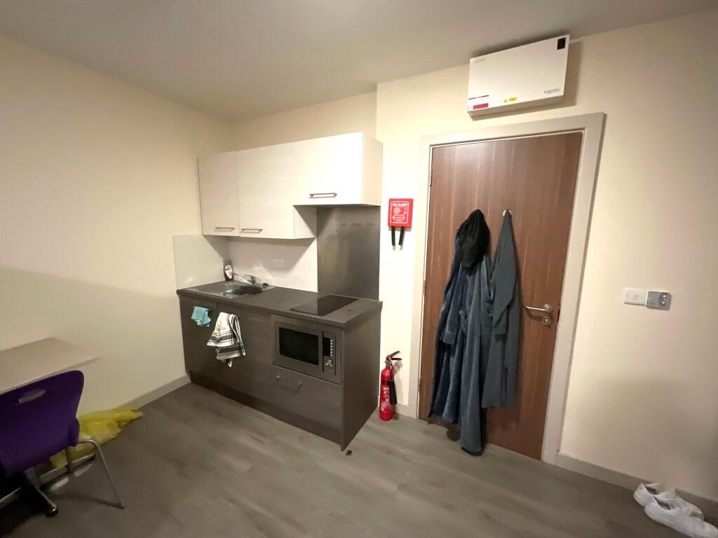 Kitchenette