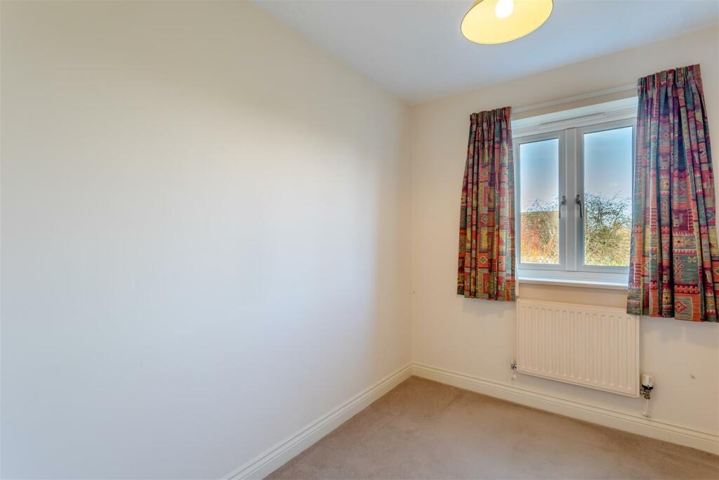 8628312-interior06.jpg