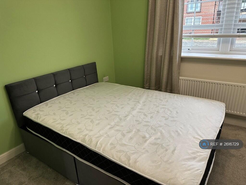 Double Bed