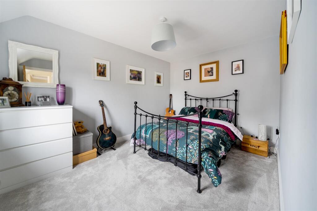Park View House, 16 Earls Farm Way, Towcester (7).