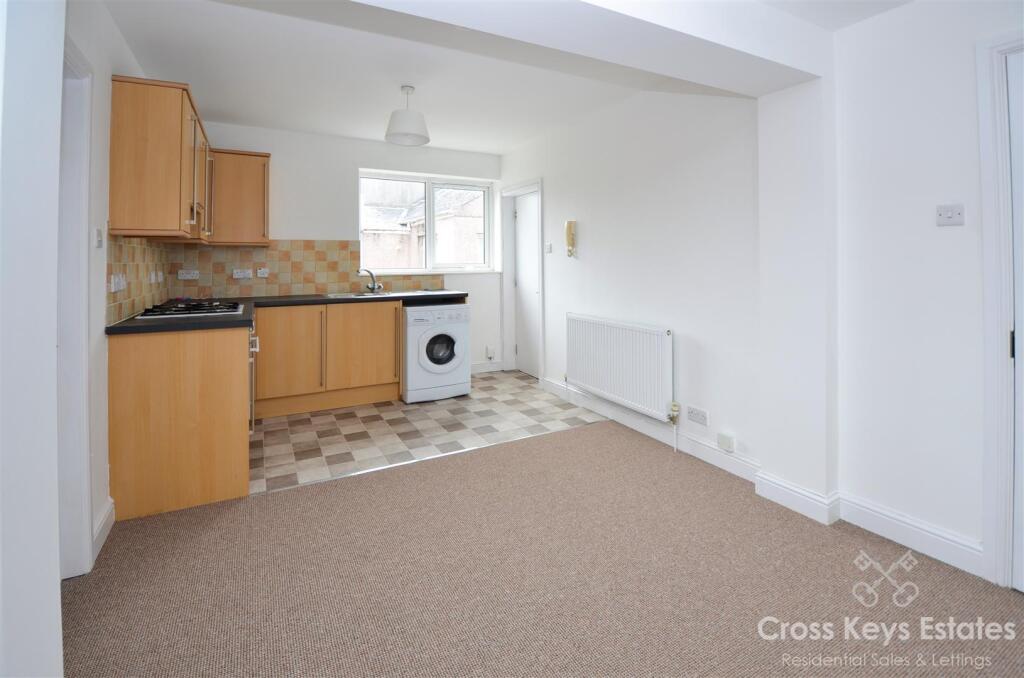 Sitting Room/Kitchen