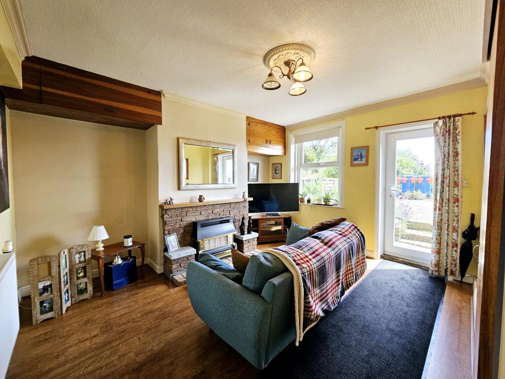 02e82ab6-f4cf-442e-8893-4983d51ee5d2