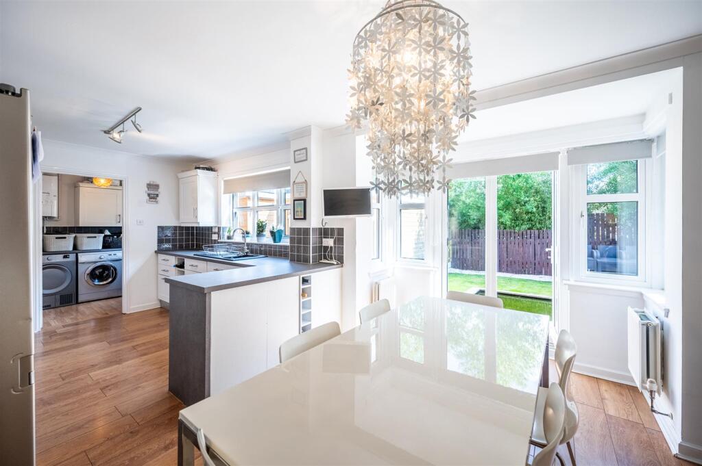 kitchen  dining (4).jpg