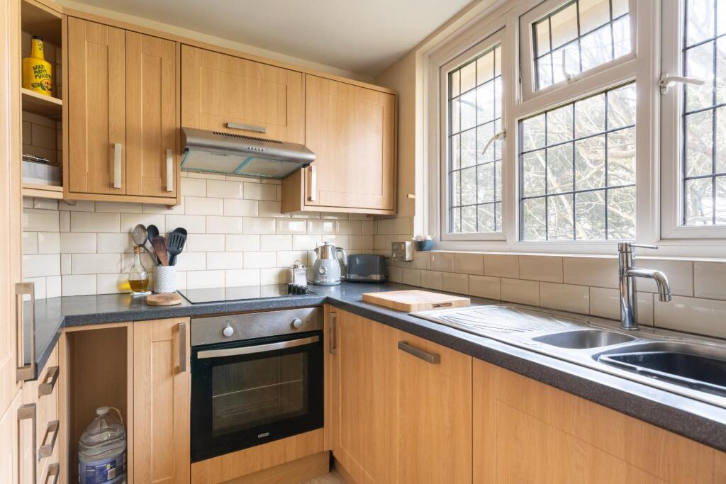 Tudor Close-3.jpg