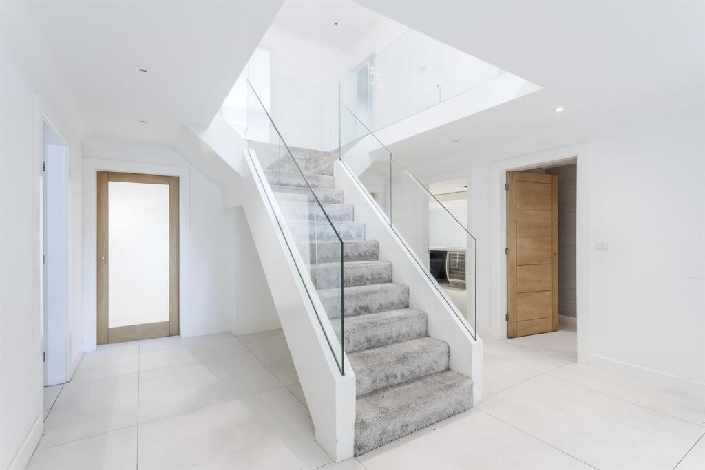 Hadleigh_July 02, 2025_147-HDR.jpg