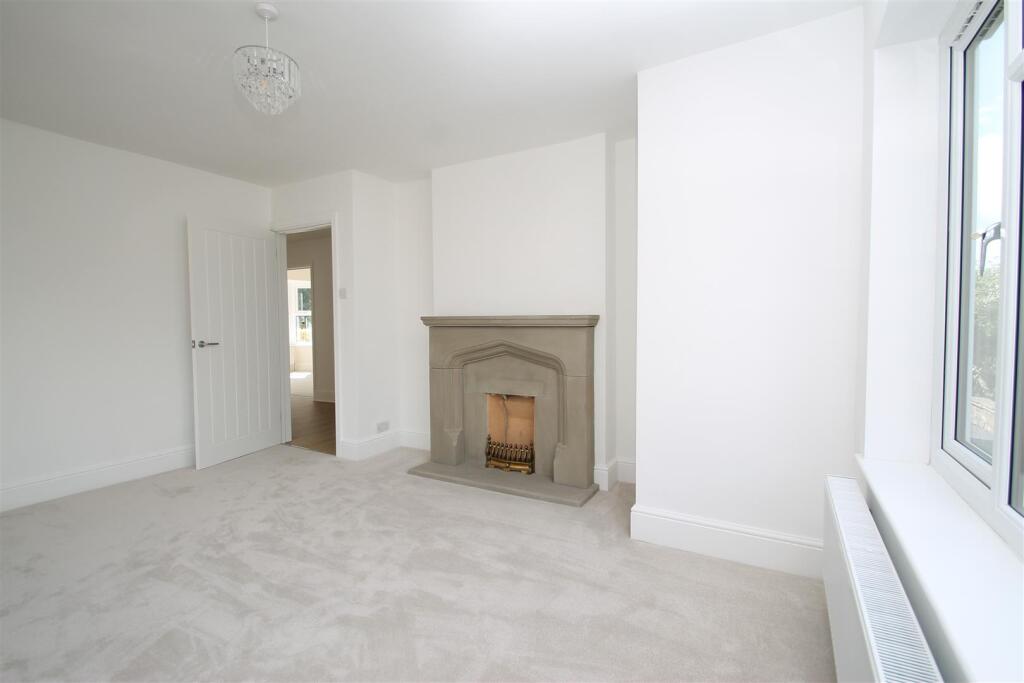 sitting room second.jpg