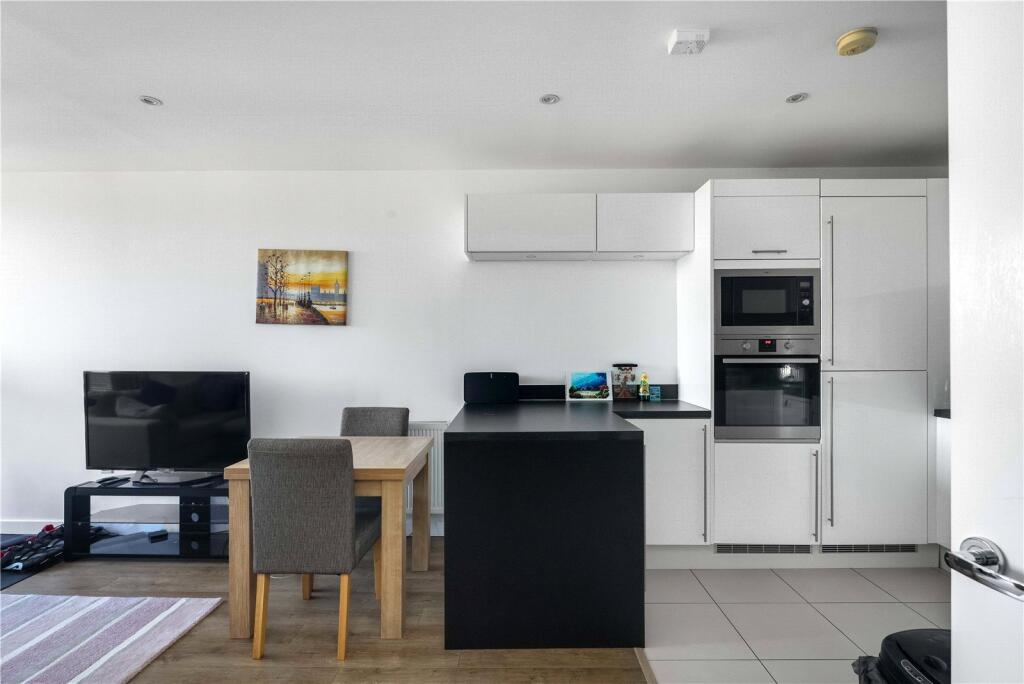 Living Room/Kitchen