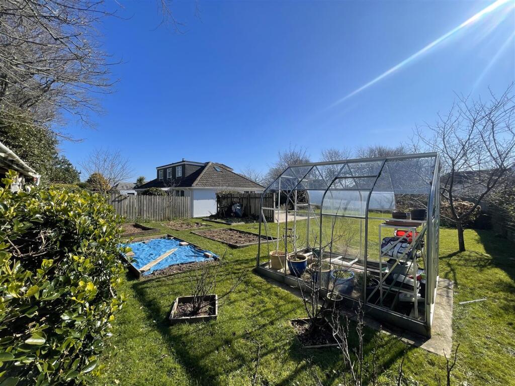 Garden 10.jpg