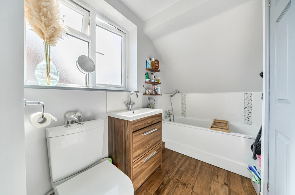 13531341468c00a649b3e4