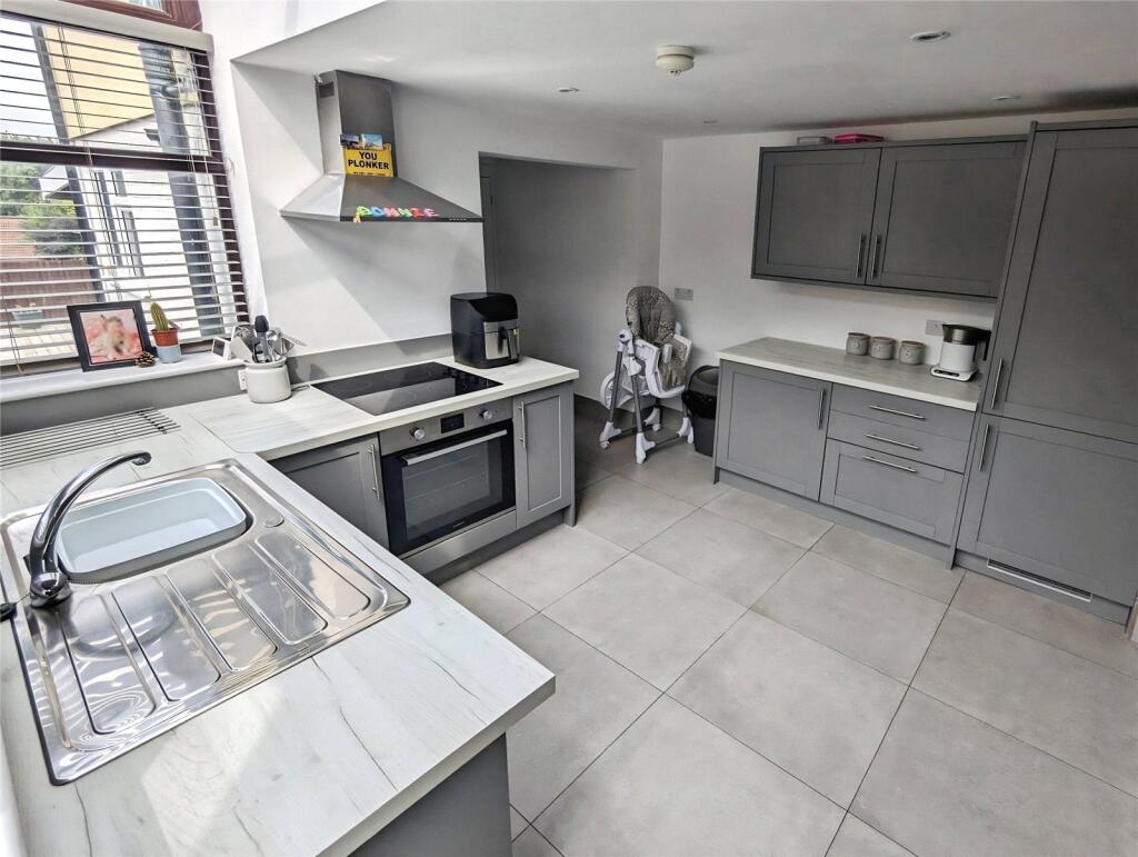 Kitchen/Lounge