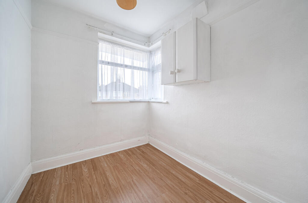 1380703-1-691340b...