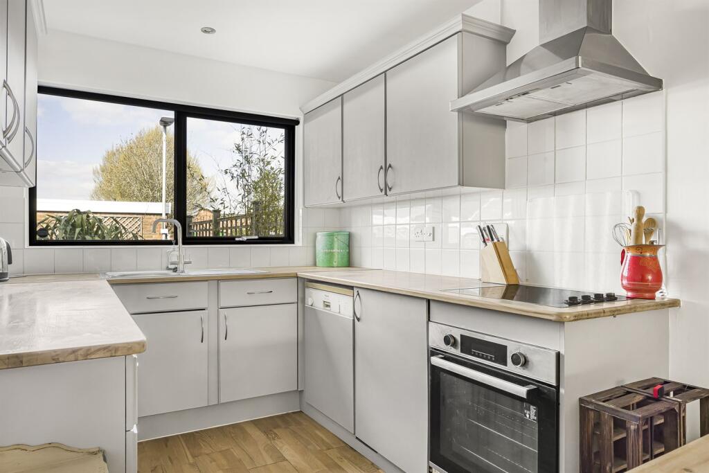 Kitchen/Breakfast Ro