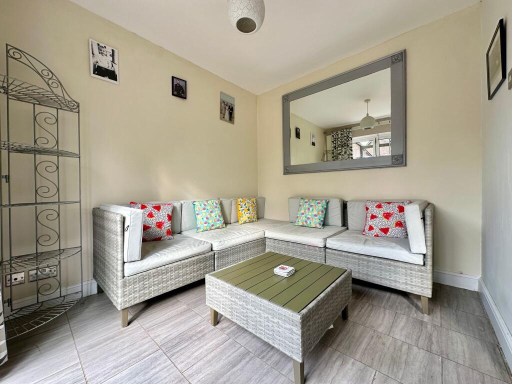 Breakfast Room