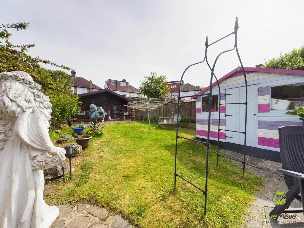 CAM00570P1-PR0192-STILL11