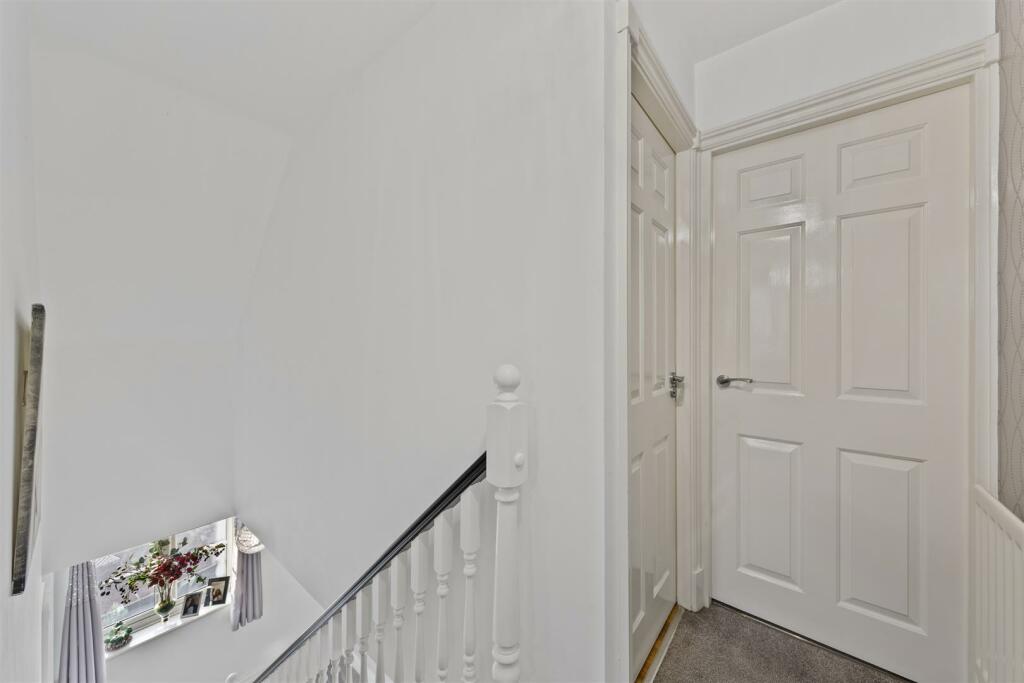 3BuckinghamCtWeb35.jpg