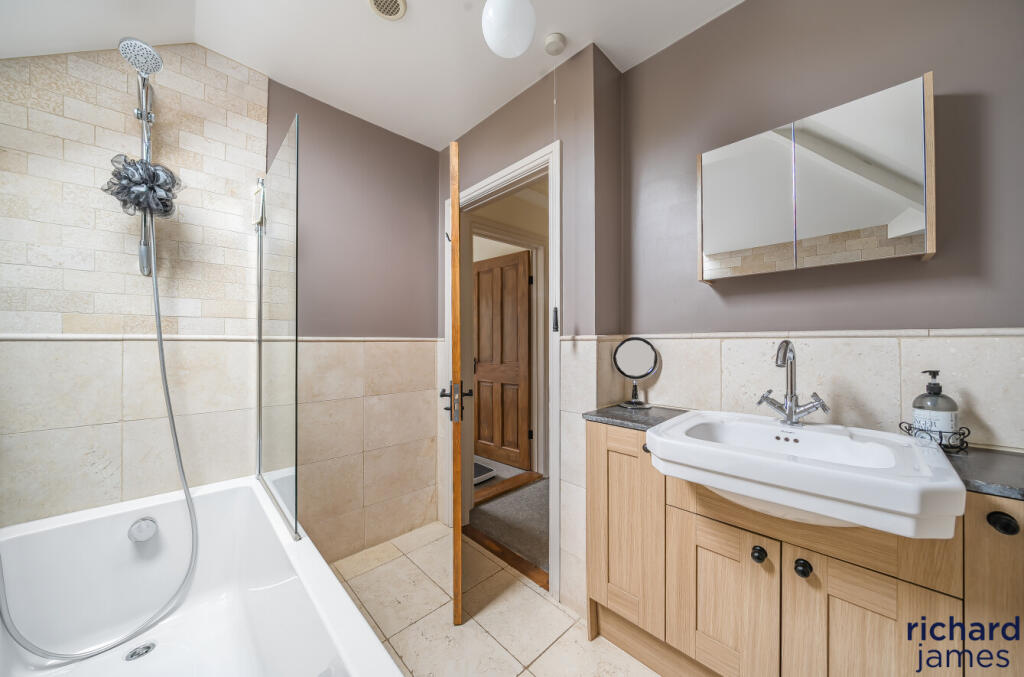 352c97e7daed4b40a727790ac1942825