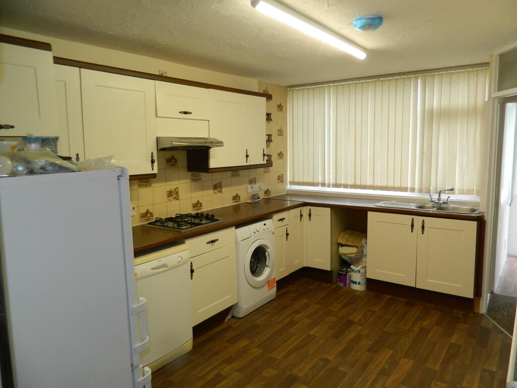 fitted kitchen