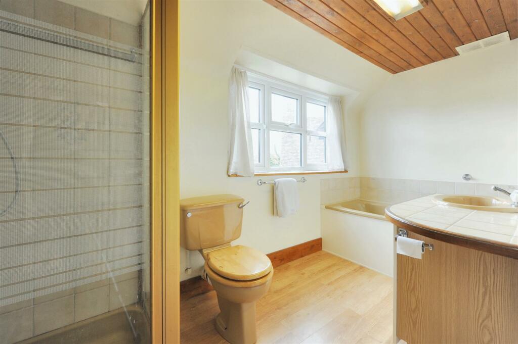 First Floor Bathroom.JPG