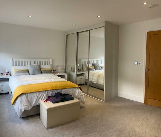 Bed 2.jpg