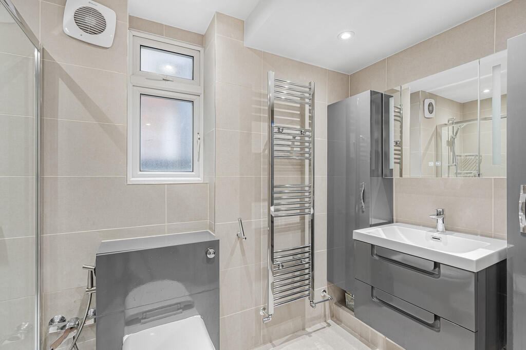 15 Gloucester Rd-...