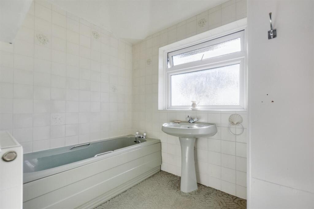 Bathroom.jpeg