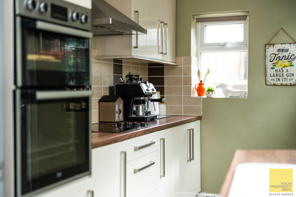 8 Northwick Road0032