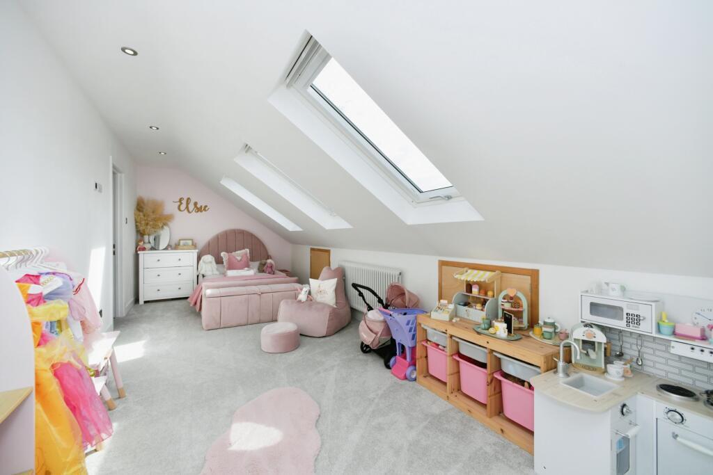Bedroom 1.jpeg