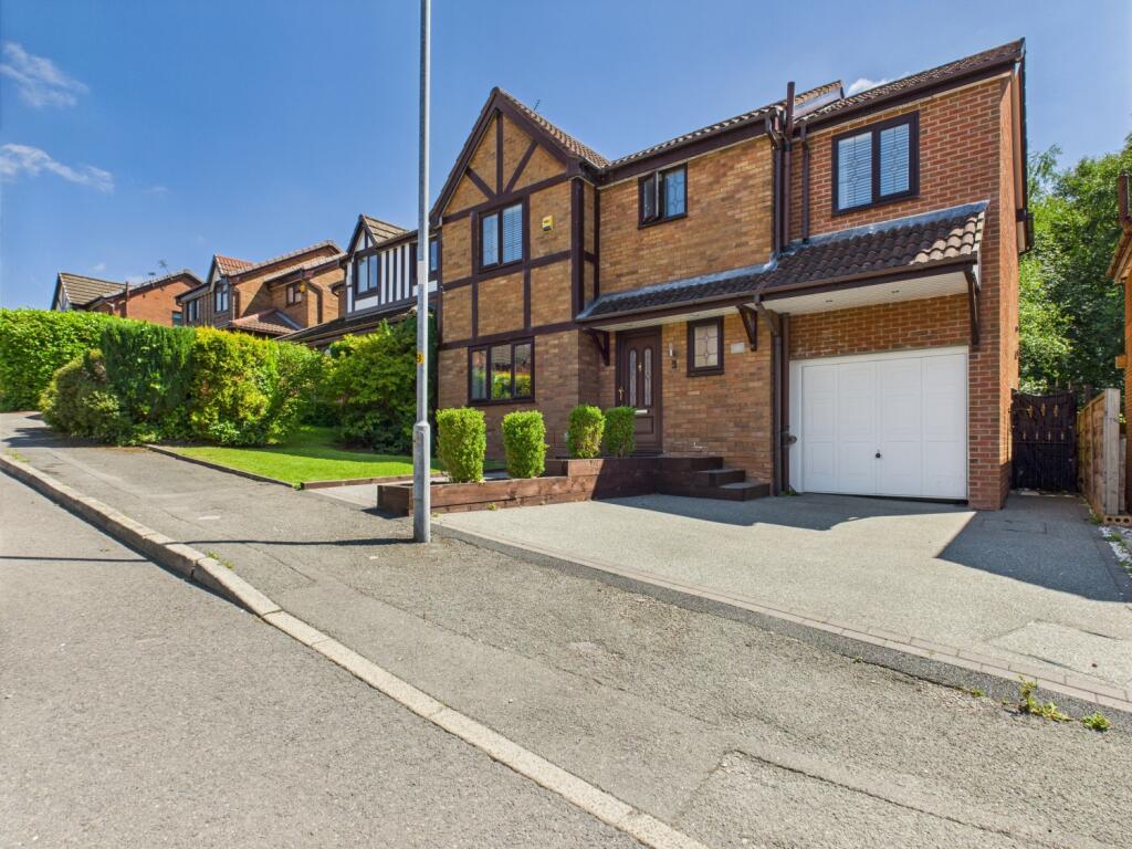 CAM03729G0-PR0090-STILL048