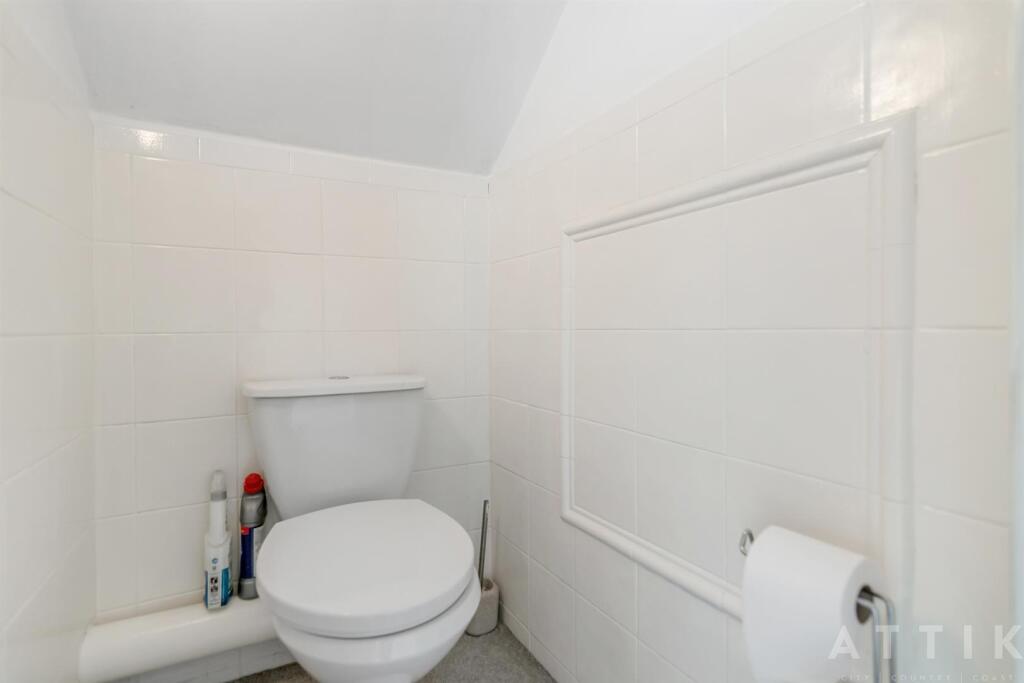 Attik 5, Stradbroke Road Gorleston, NR31 7AQ (33).