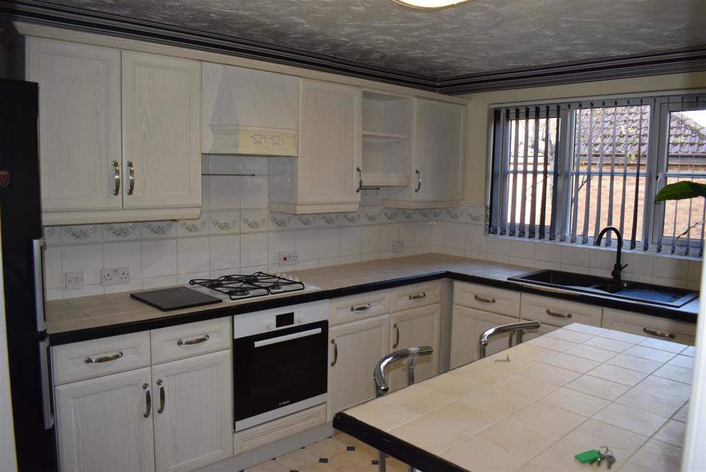 Kitchen.jpg