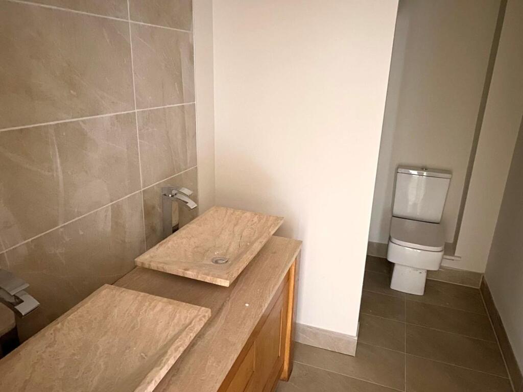 shower room.jpg