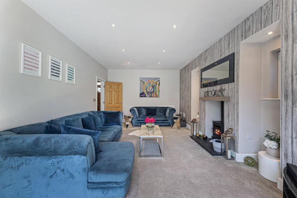 Bletchley Park Way, Wilmslow-35.jpg