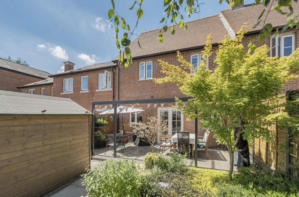 1316836-39-6862b1...