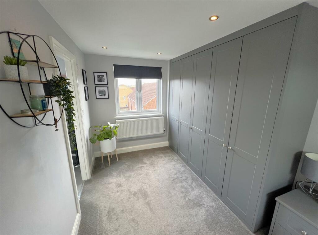 Principal Dressing Area.JPG