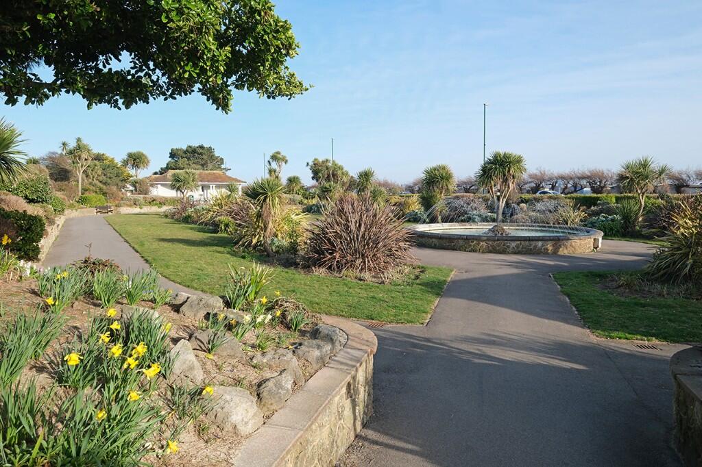 Marine Park Gardens